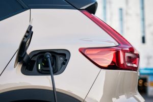 Volvo will introduce the contactless Plug & Charge system to its all-electric EC30, EX30, and EX40 later this year.