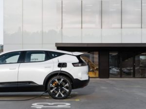 polestar-charge-user-charging-polestar-3-car