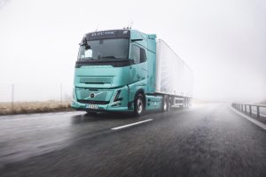 Volvo-FH-aero-truck-has-600km-range-megawatt-charging