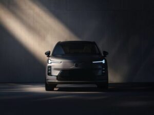 The new Volvo XC70 PHEV will offer 124 miles of EV range