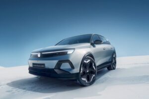 Vauxhall Grandland Electric AWD