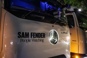 Sam-Fender-Mercedes-eActros-600e