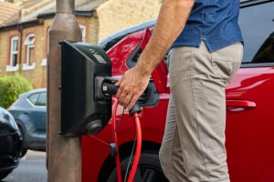‘Charging divide’ risks fair shift to EVs, warns drivers’ group