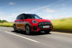 ECG slashes Mini Countryman asking price by £3,750