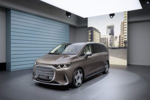 Mercedes VLE brings 435-mile range and a 31-inch telly to electric MPV market Mercedes VLE gets 435-mile range and a 31-inch TV