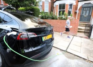Cross-pavement charging rules simplified under planning changes